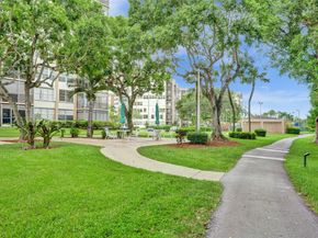 1100 Saint Charles Pl 612, Pembroke Pines FL 33026