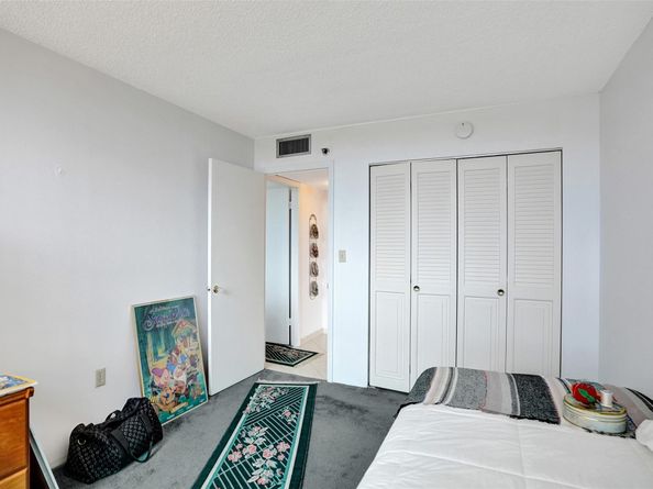 1100 Saint Charles Pl 612, Pembroke Pines FL 33026