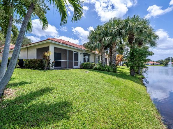 5057 S La Sedona Cir, Delray Beach FL 33484