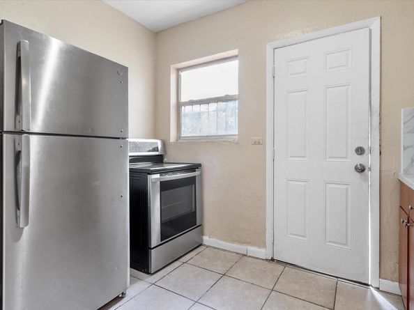 7530 NE 3rd Ave, Miami FL 33138