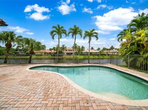 7098 NW 111th Ter, Parkland FL 33076