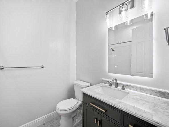 7098 NW 111th Ter, Parkland FL 33076