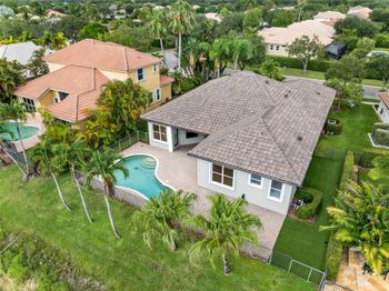 7098 NW 111th Ter