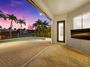 7098 NW 111th Ter, Parkland FL 33076