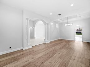7098 NW 111th Ter, Parkland FL 33076