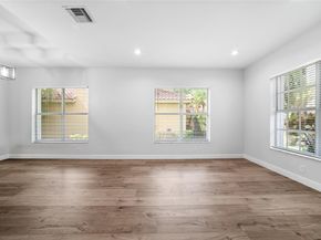 7098 NW 111th Ter, Parkland FL 33076
