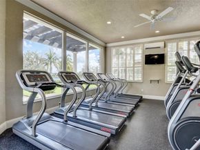 7098 NW 111th Ter, Parkland FL 33076