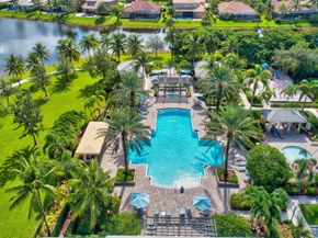 7098 NW 111th Ter, Parkland FL 33076