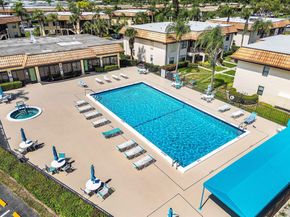 7142 Golf Colony Court 203, Lake Worth FL 33467
