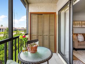 7142 Golf Colony Court 203, Lake Worth FL 33467