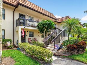 7142 Golf Colony Court 203, Lake Worth FL 33467