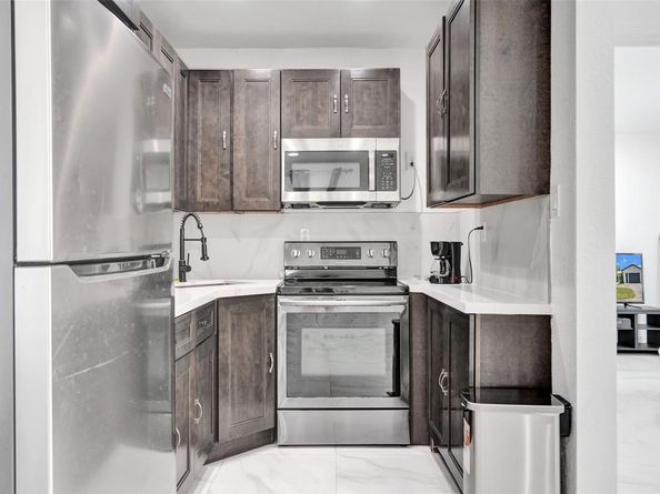 623 NW 11 Avenue 1-3, Fort Lauderdale FL 33311