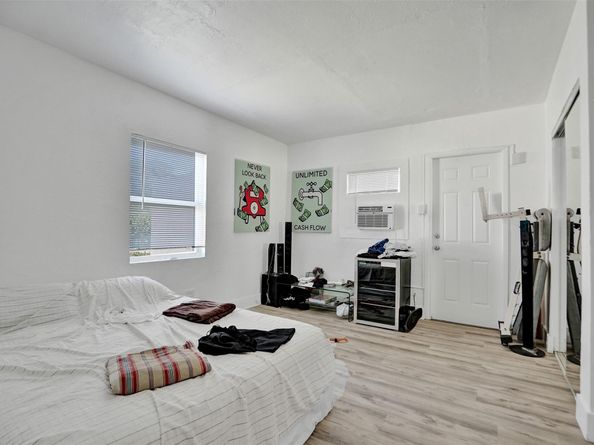 623 NW 11 Avenue 1-3, Fort Lauderdale FL 33311