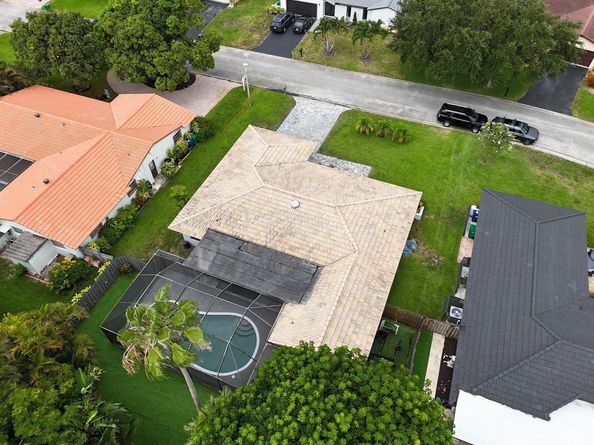 1277 NW 85TH Te, Coral Springs FL 33071