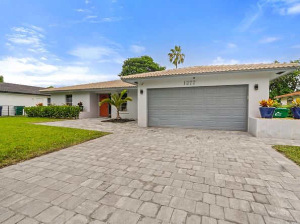 1277 NW 85TH Te, Coral Springs FL 33071