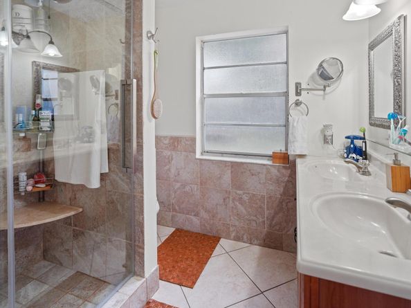 1277 NW 85TH Te, Coral Springs FL 33071