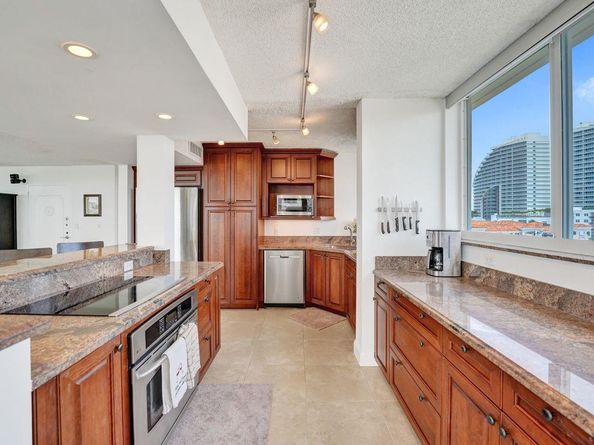 524 Orton Ave 701, Fort Lauderdale FL 33304