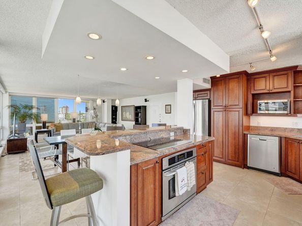 524 Orton Ave 701, Fort Lauderdale FL 33304