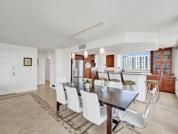 524 Orton Ave 701, Fort Lauderdale FL 33304