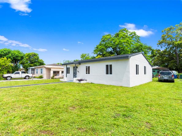 2941 NW 151st Ter, Opa Locka FL 33054