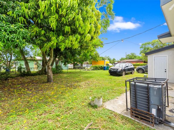 2941 NW 151st Ter, Opa Locka FL 33054