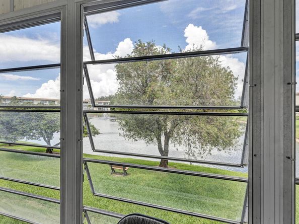 1902 Bermuda Circle L2, Coconut Creek FL 33066