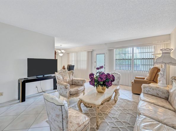 1902 Bermuda Circle L2, Coconut Creek FL 33066
