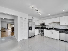 225 SE 11th Ave 225, Pompano Beach FL 33060