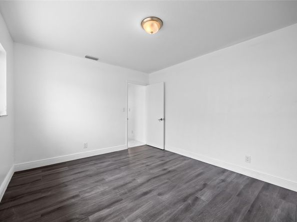 1680 NW 43rd St, Oakland Park FL 33309