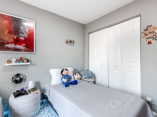 1827 Shadow Creek Road, Greenacres FL 33413