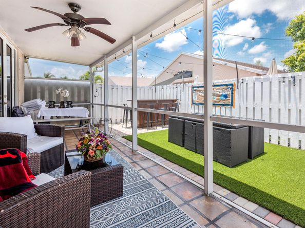 1827 Shadow Creek Road, Greenacres FL 33413