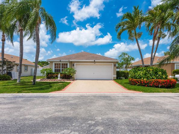 1827 Shadow Creek Road, Greenacres FL 33413