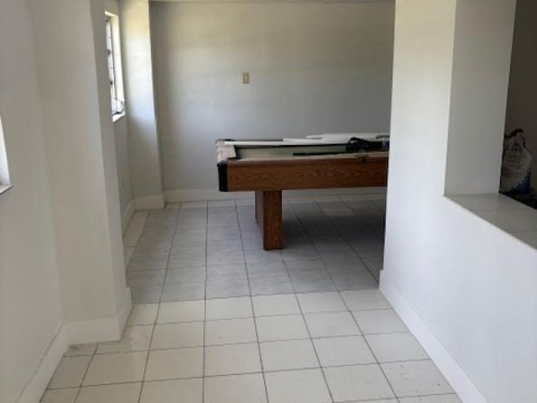 1695 NE 175th St, North Miami Beach FL 33162