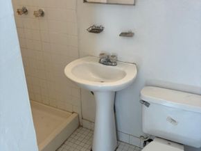1695 NE 175th St, North Miami Beach FL 33162