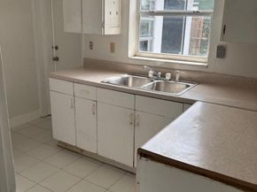 1695 NE 175th St, North Miami Beach FL 33162