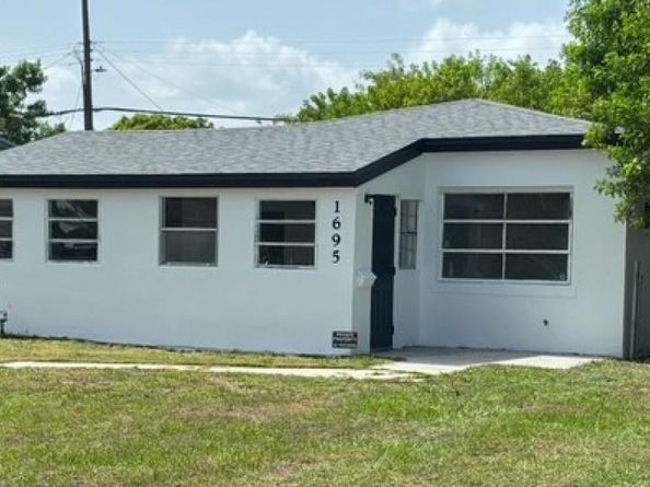 1695 NE 175th St, North Miami Beach FL 33162