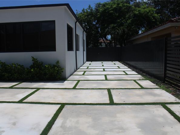 4921 NW 6th Ave, Miami FL 33127
