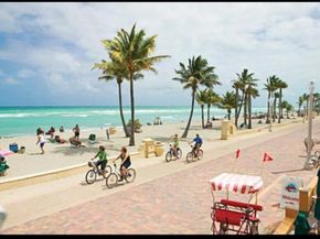 2213 Lincoln St 4, Hollywood FL 33020