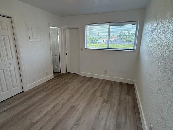 2213 Lincoln St 4, Hollywood FL 33020