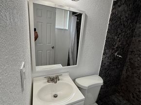 2213 Lincoln St 4, Hollywood FL 33020