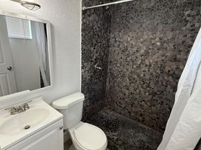 2213 Lincoln St 4, Hollywood FL 33020