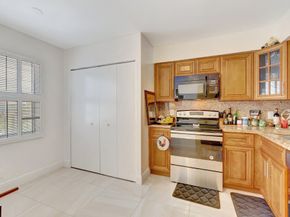 14723 Cumberland Drive 404 B, Delray Beach FL 33446