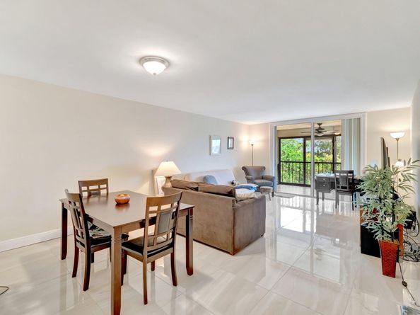14723 Cumberland Drive 404 B, Delray Beach FL 33446