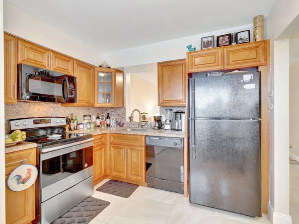 14723 Cumberland Drive 404 B, Delray Beach FL 33446