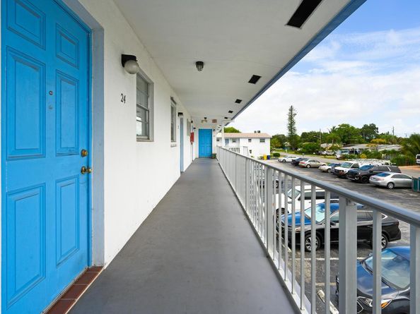 410 W Palm Street 24, Lantana FL 33462