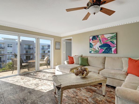 1206 S Lake Drive 504, Lantana FL 33462