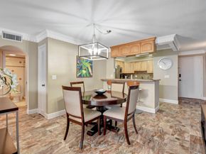 1206 S Lake Drive 504, Lantana FL 33462