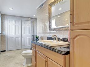 1206 S Lake Drive 504, Lantana FL 33462