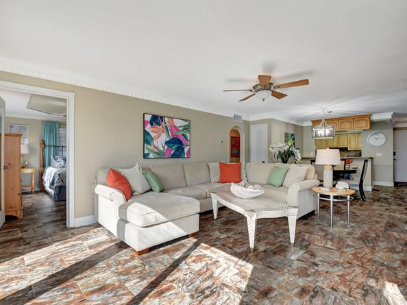 1206 S Lake Drive 504, Lantana FL 33462
