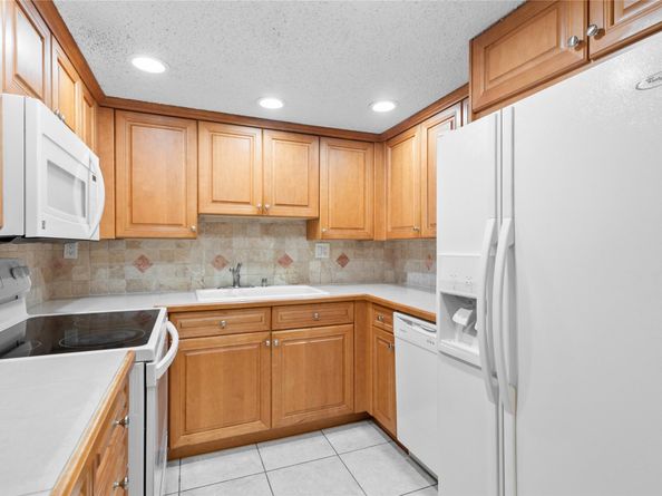 11101 Royal Palm Blvd 102, Coral Springs FL 33065